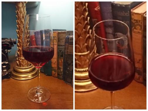 Blueberry and pomegranate wine tasting
